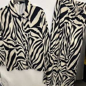 Source Unknown Black and White Zebra Print Blouse